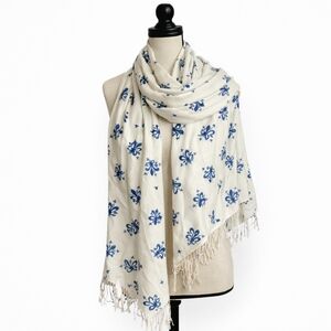 Pashmina Creamy White Blue Fleur-de-Lis Cashmere Scarf 72” x 27”